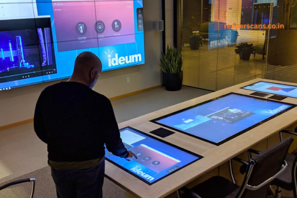 From Panels To Live Tables In The Same Digital Night